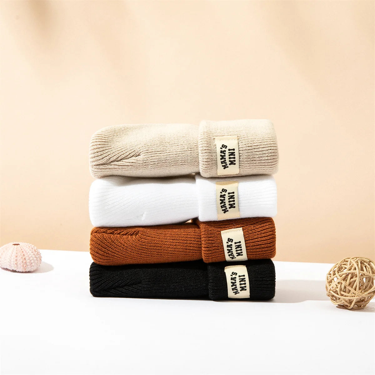 3 db-os Őszi–Téli Kötött Baba Sapkaszett